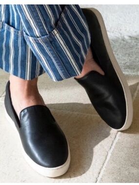 Birdies Shoes The Swift Black Smooth
Leather Slip On Sneaker size 8
